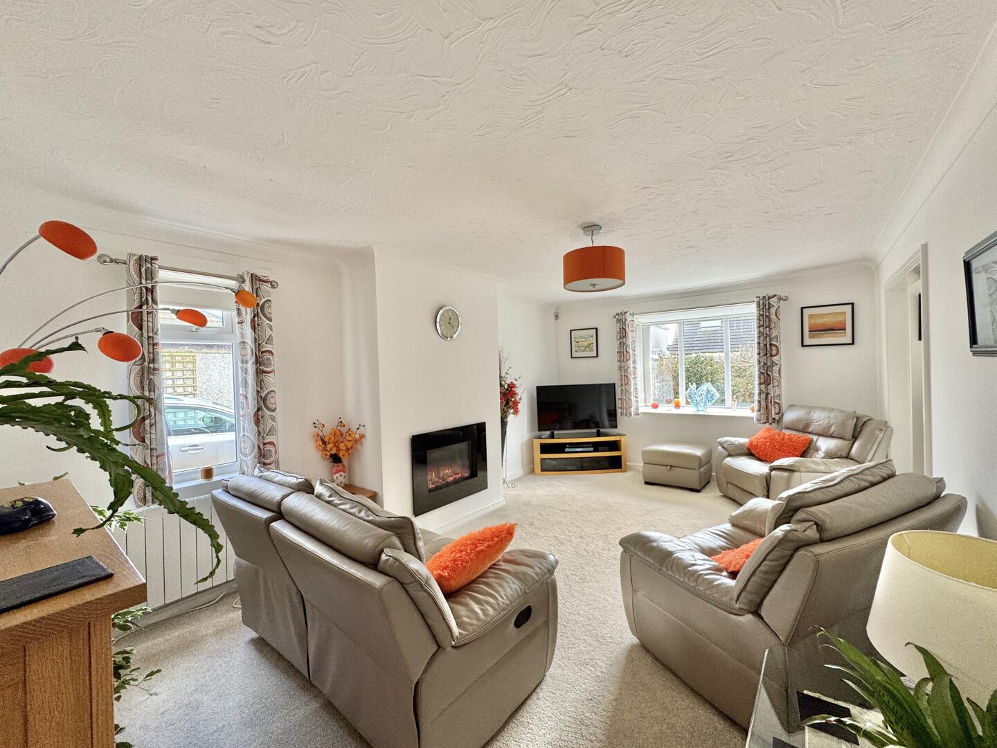3 bed property in Fir Grove, Truro